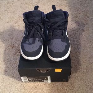 Jordan 1 MD size 10 children